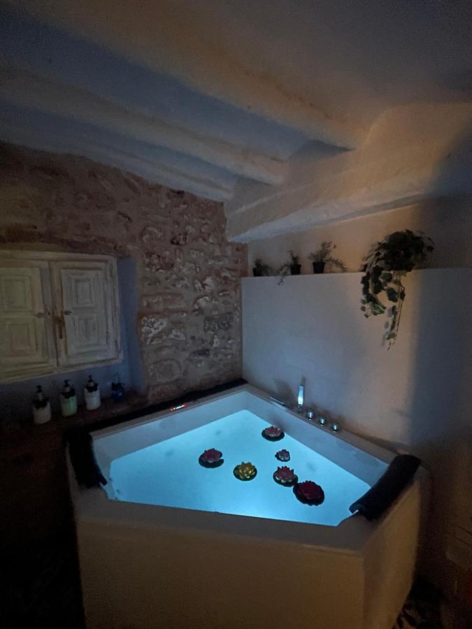 Ferienwohnung El Secret De La Llegenda El Drac Vilaverd Exterior foto